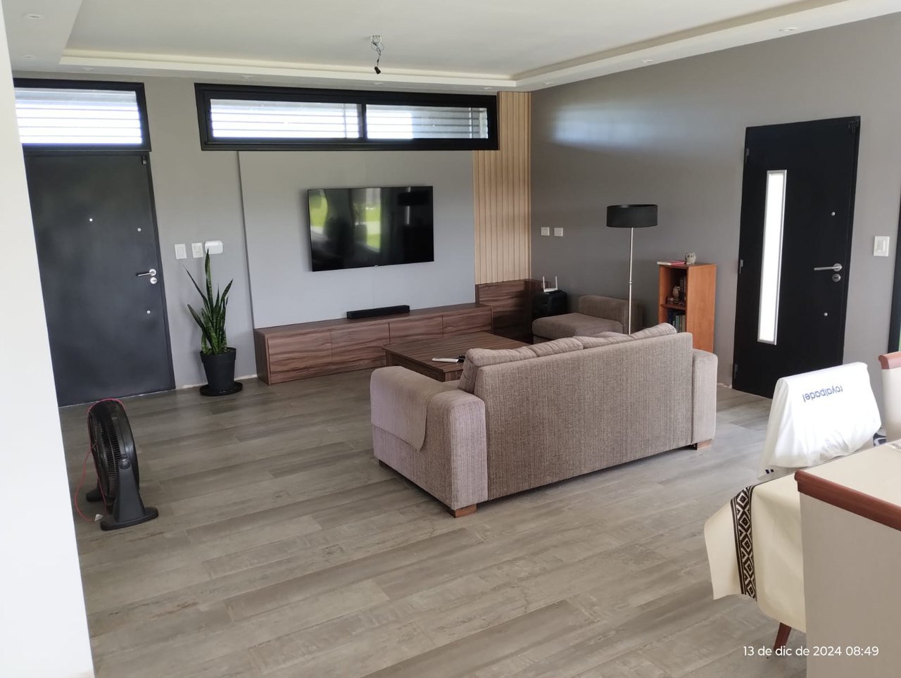 Living · Casa de una planta, trabajo de GM Construcciones